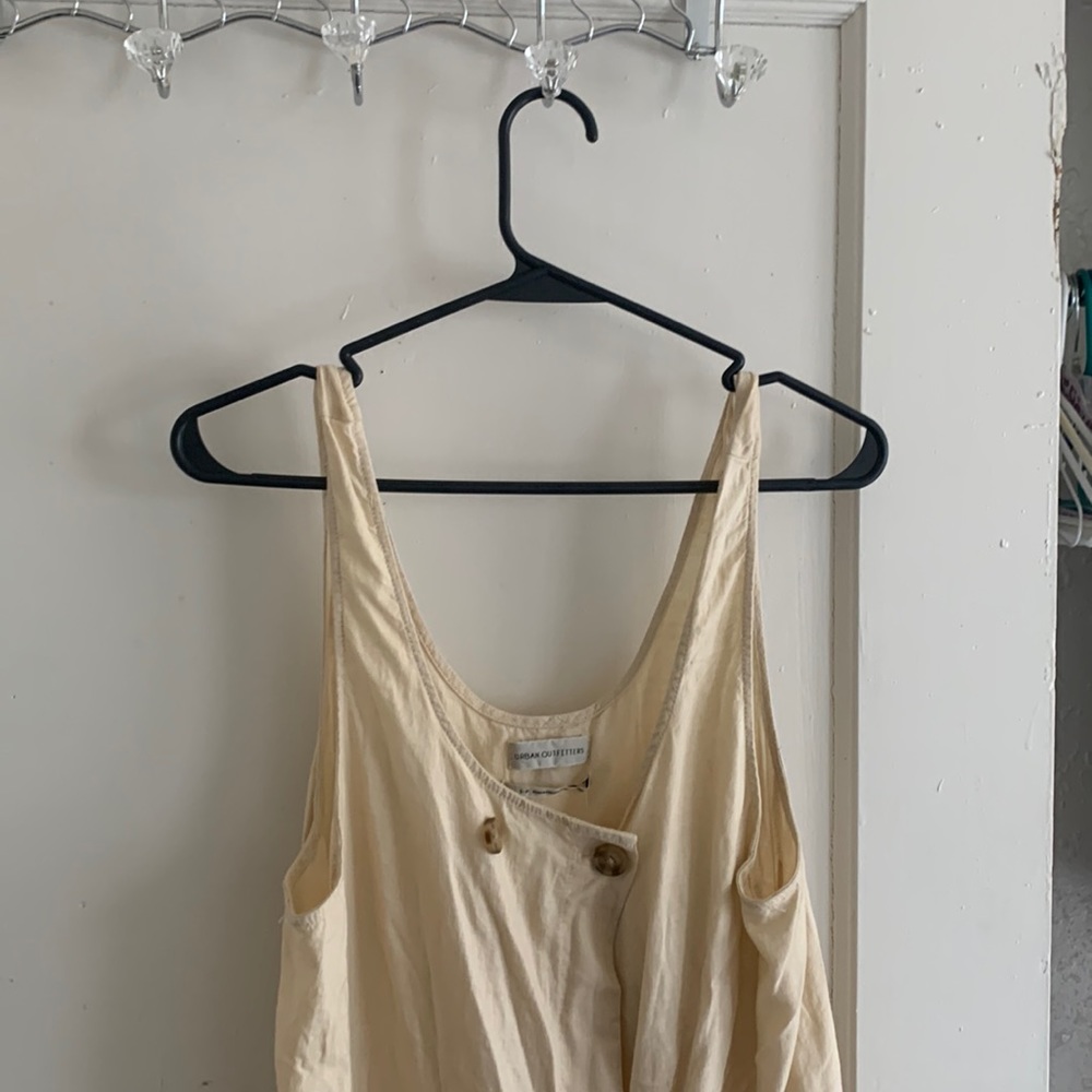 NWT Urban Outfitters spring/summer dress. Size small.